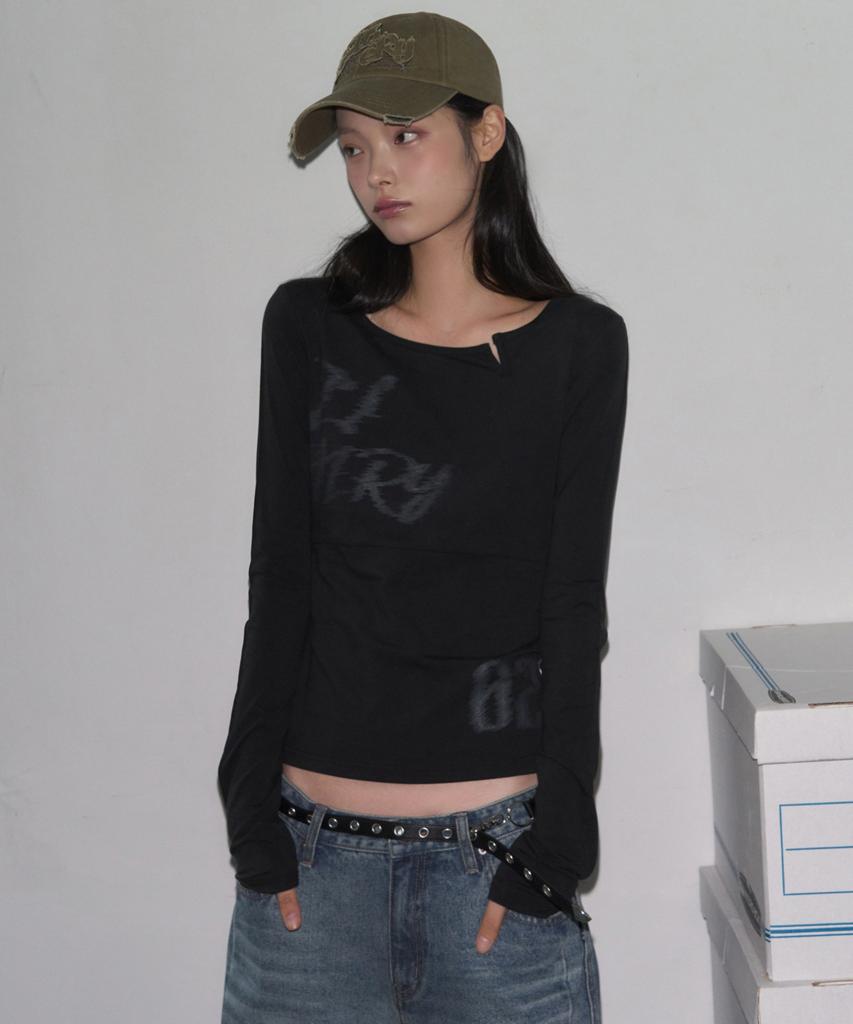 Ledeoli Lettering Slit Long Sleeve [4 Colors]