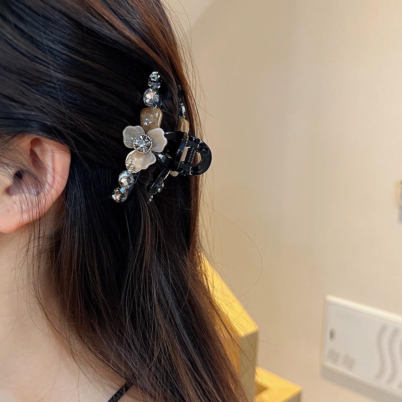 Korean Luxury Style Elegant Flower Diamond Acrylic Hairpin