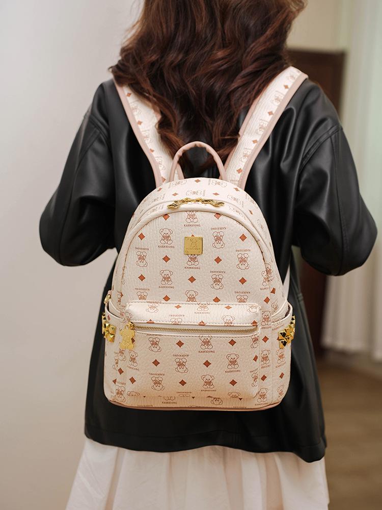 2025 Trendy Little Bear Commuting Backpack for College Girls: Versatile & Cute