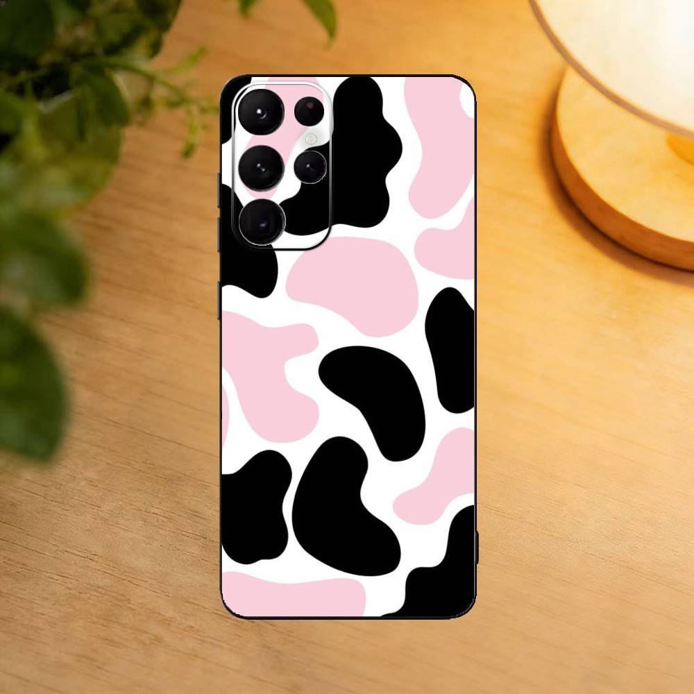 

Pink Cow Piebald Ins Girl phone Case For Samsung S25,24,21,22,23,30,Ultra,20,Plus,Fe,Lite,Note Soft Black Cover Samsung S23plus5G