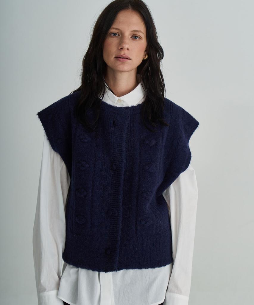 GRIDAJ Alpaca Crochet Knit Vest _ Navy
