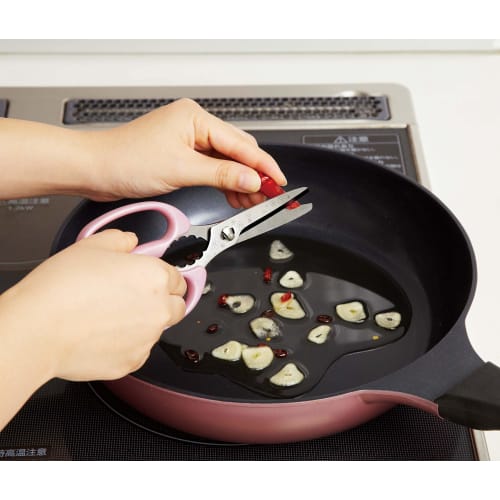 Kai KAI Kitchen Scissors Pink Approximately Width 16 X Depth 7 X Height 1cm Sekimagorokuzakura Made In Japan Dishwasher Safe 387810