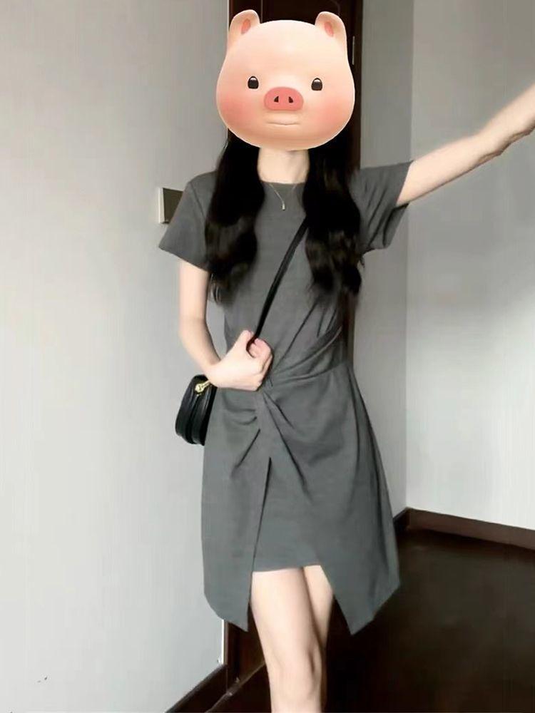 Summer 2026 Gray Cinched Waist French Style Women's Dress - Short Sleeve, Round Neck, Niche Design