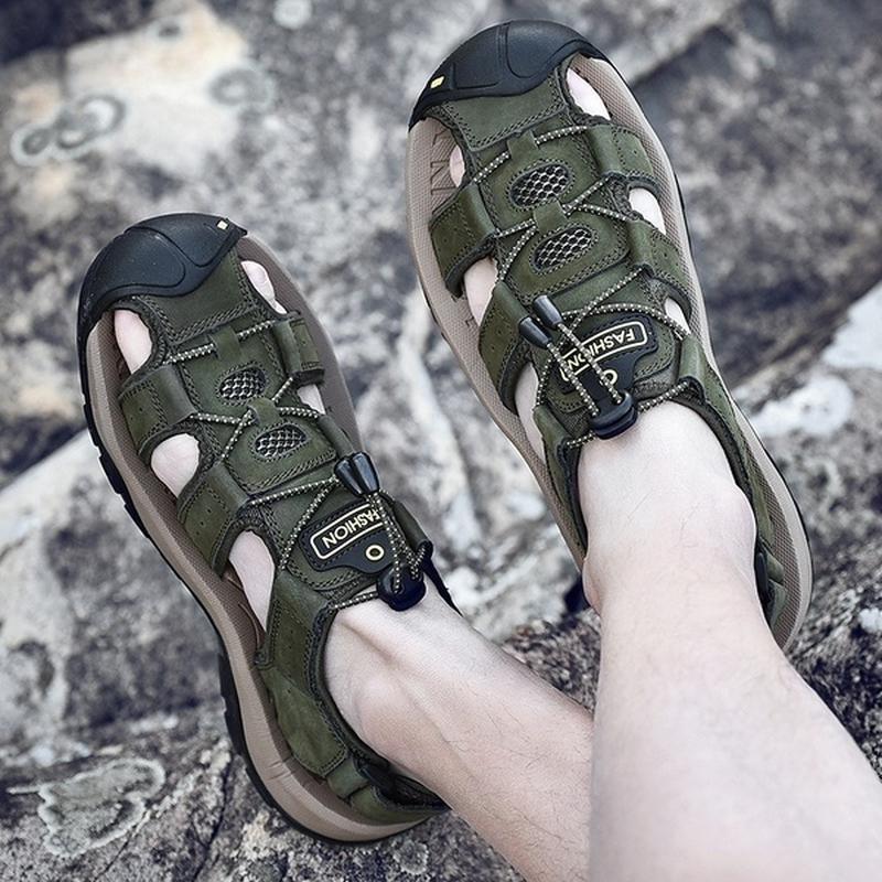 New Hollow-out Wading Shoes Men Sandals Hiking Shoes Summer Casual Beach Sandals Plus Size 38-48