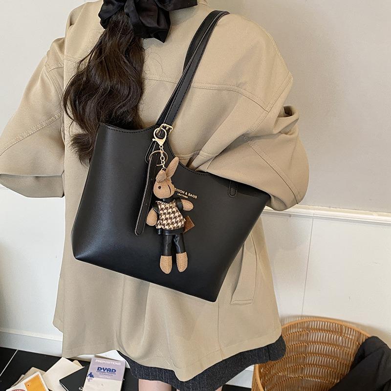 Retro Bag Women's Large-capacity New Autumn and Winter Versatile Simple Shoulder Bag Fashionable Commuter Tote Bag