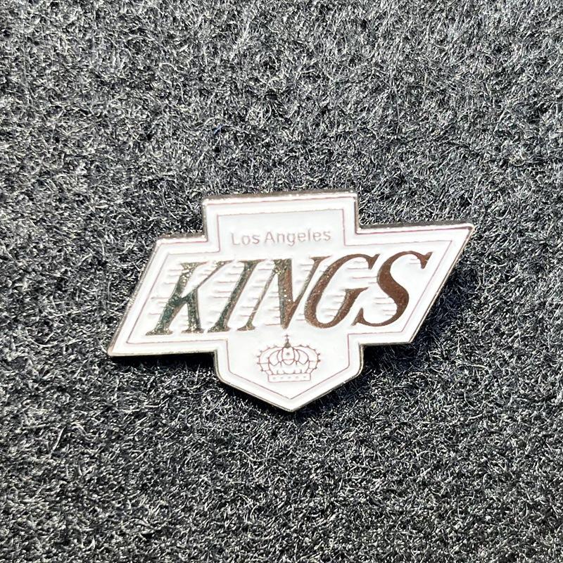 Creative Alloy Lapel Pin Fashion Brooch Collar Pin Badge for Clothing Accessories with Durable Metal Construction and Secure Clasp Design