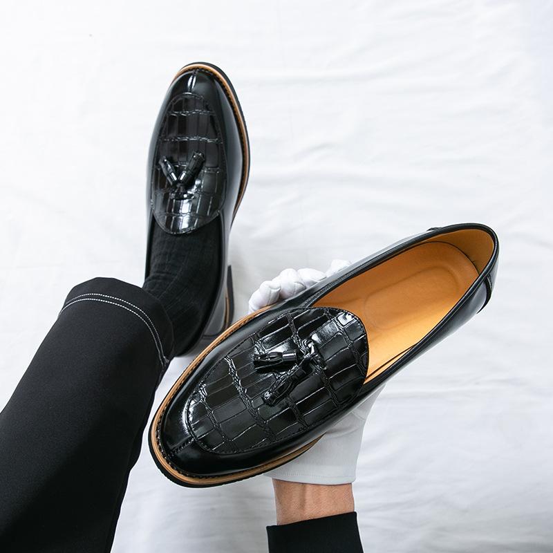 Brock Tassel Casual Leather Shoes Trendy British Pointed Nightclub Hair Stylist Shoes Heightening Groom Shoes