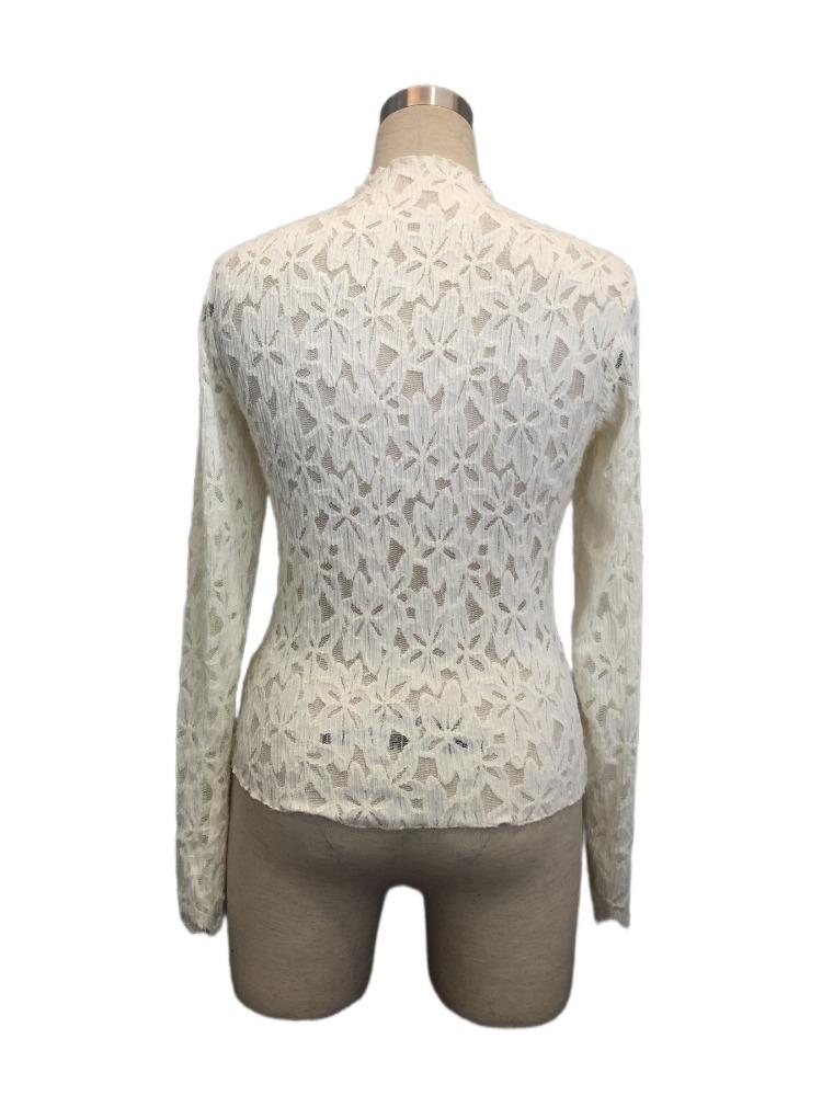 Vår och Sommar Fröken. Trä Öronkant Halvhög Hals Spets Slimmande T-shirt Toppar Kvinnor Mångsidig Garderob Essential Modeartiklar Skjorta
