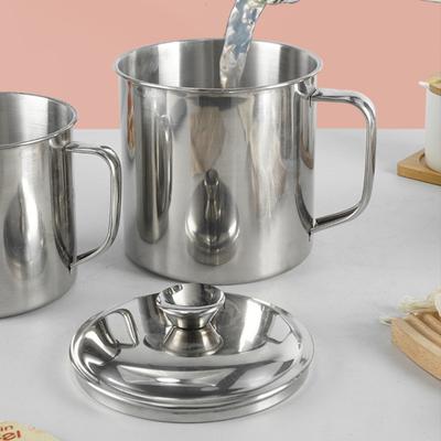 Wasserbecher aus Edelstahl mit Deckelgriff, Becher für Heiß- und Kaltgetränke, für Camping, Picknick, Grillen, korrosionsbeständig, leicht zu reinigen, einwandiger Luft-Bierbecher