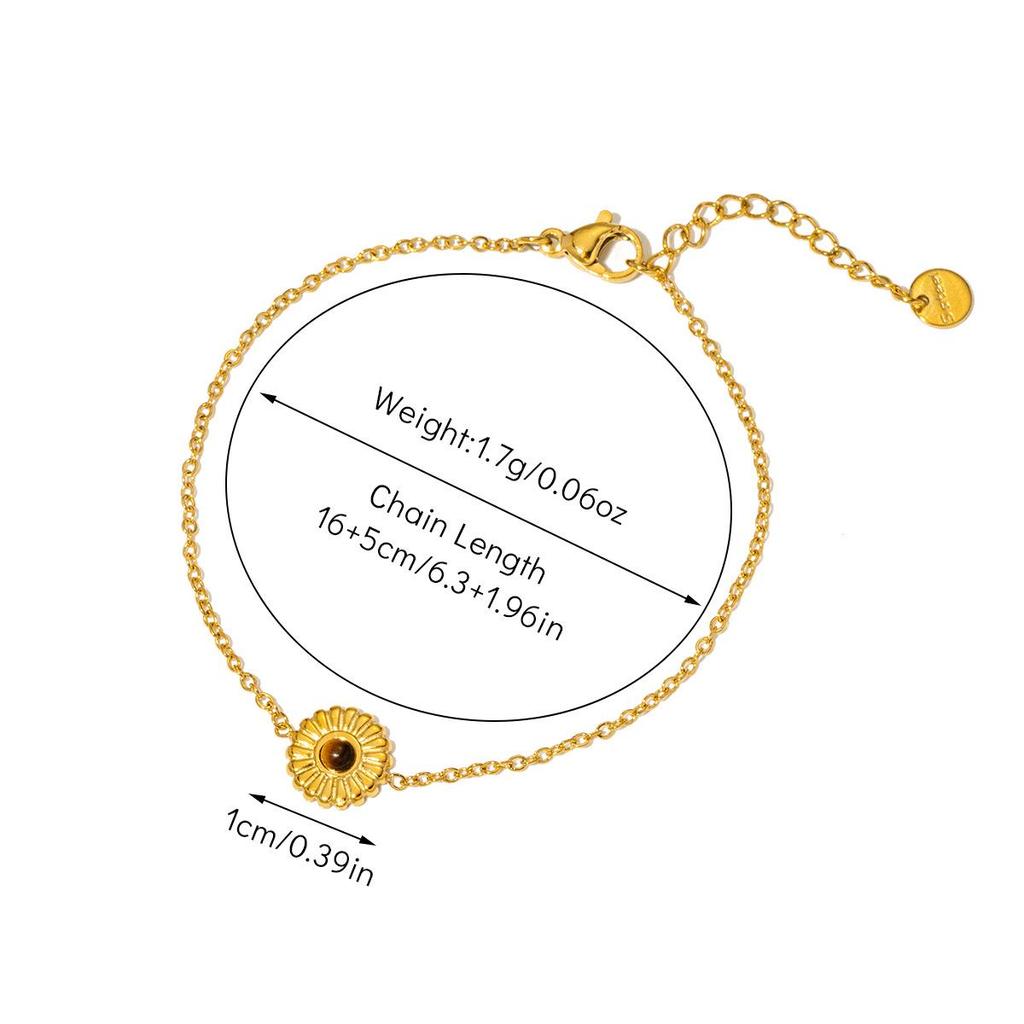 Retro Palace Style 18K Gold-Plated Titanium Steel Bracelet with Emerald Natural Stone for Women