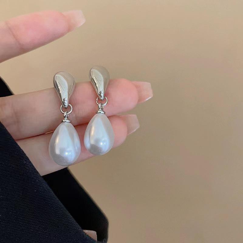 New  Simple Design Drop-shaped Pendant Earrings Ladies Personalized Trend Holiday Jewelry Accessories