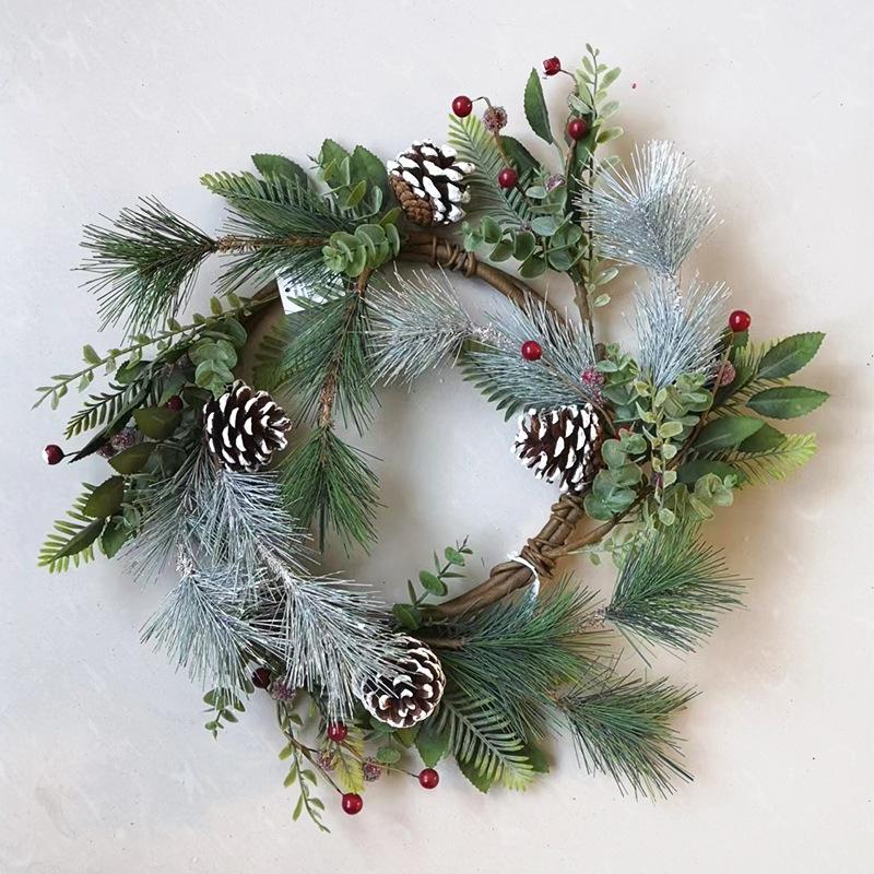 Coroană Creativă din Ratan cu Dovleac, Fructe de Pădure și Frunze de Arțar: Decorațiune de ușă de Halloween