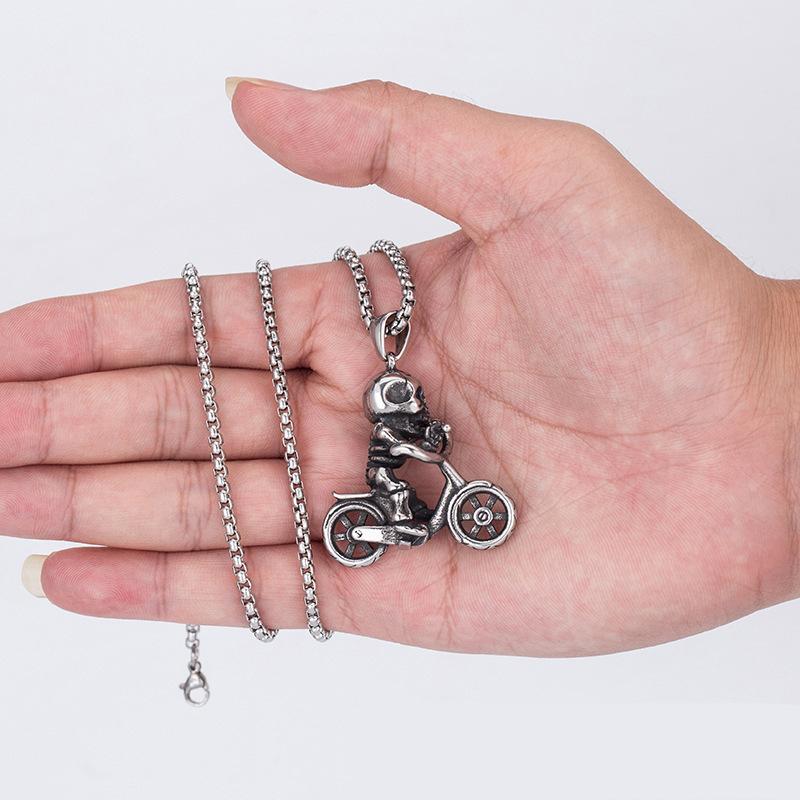 New European and American Hip Hop Skeleton Necklace for Men's Trendy Brand Skeleton Bike Titanium Steel Necklace