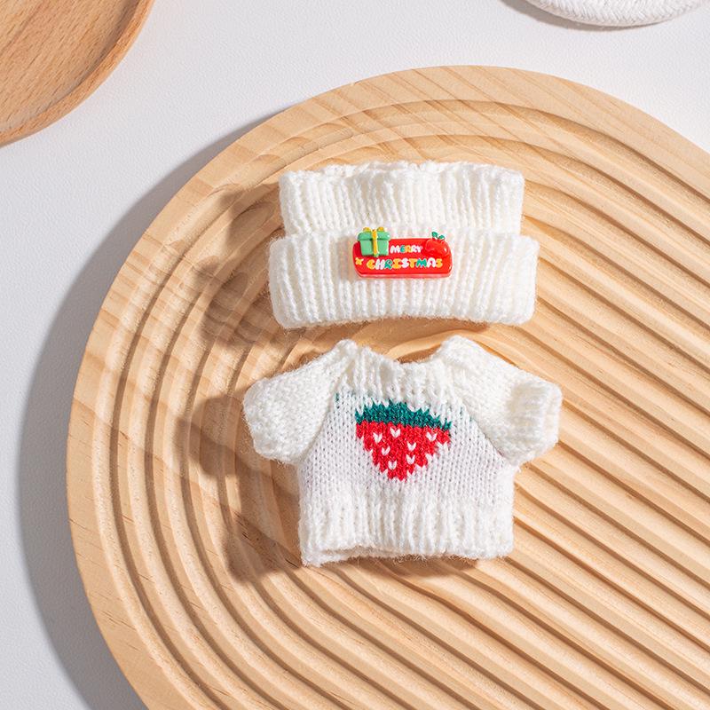 Labubu Christmas Sweater & Accessories Set for All Generations Keychain