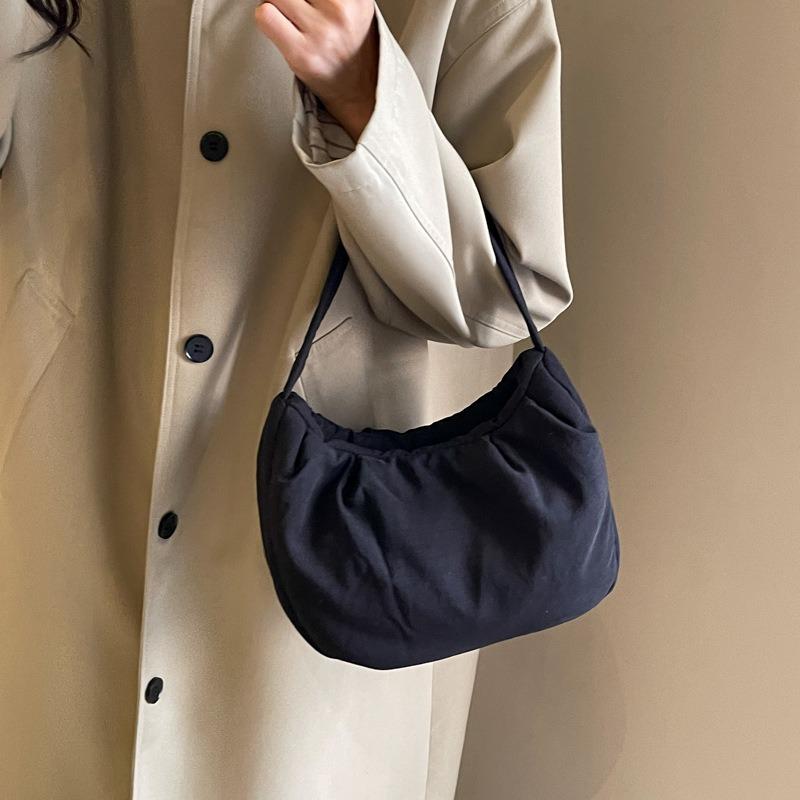 Spring and summer simple underarm canvas bag niche fashion messenger bag commuter travel shoulder bag