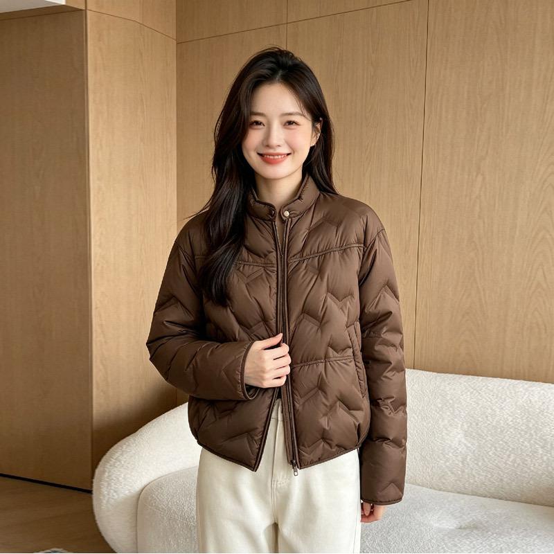 Down jacket women's short fashion lightweight thin coat light and thin stand-up collar loose warm women's winter clothing Pinghu