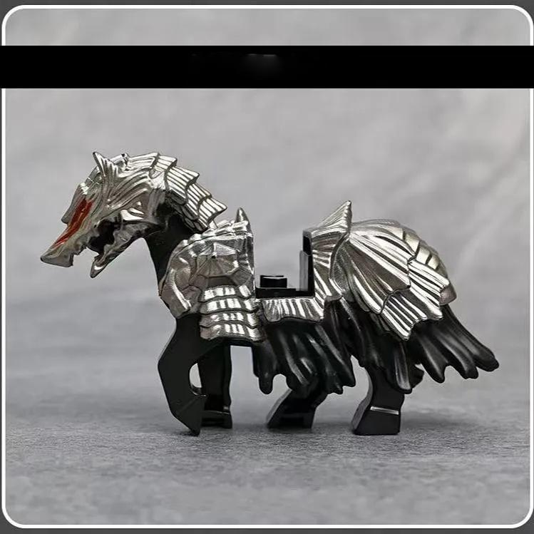 

Игрушка рыцарь в тяжелой броне