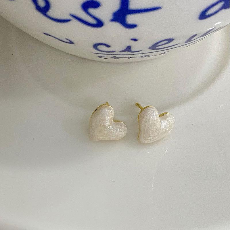 

Серьги Love Серьги Light Luxury High-end Французский женственный стиль Изысканный темперамент Простые серьги Серьги