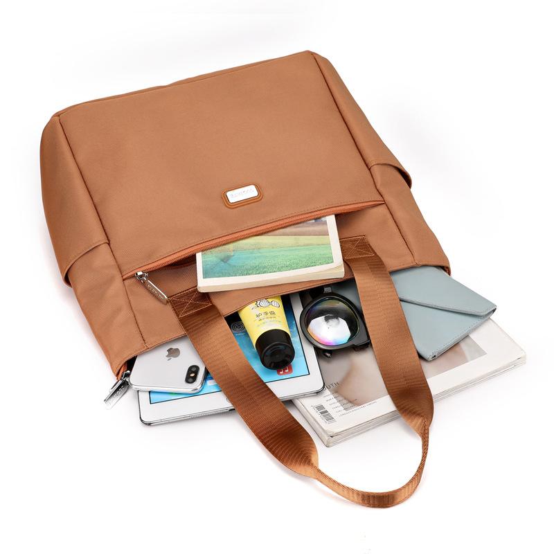 New Fashion Tote Bag Nylon Cloth Lightweight Shoulder Bag Mother Travel Bag Versatile Large-capacity Women's Bag
