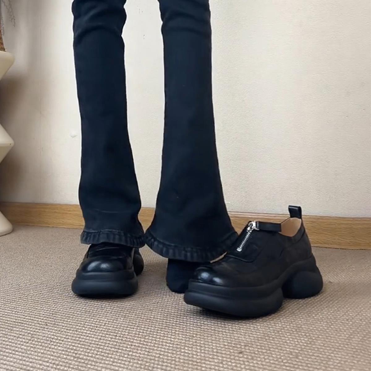 

Версия Keep~ Маффины на толстой подошве Лоферы с глубоким вырезом Женские туфли на одной педали с круглым носком в ретро-стиле из маленькой кожи Универсальные одинарные туфли 40