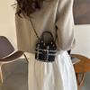 Black And White Pu Street Fashion Bucket Bag For Women With Chain Strap 2023 New Style