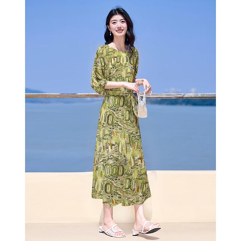 Vestido Midi Elegante com Estampa Floral de Meia-Manga