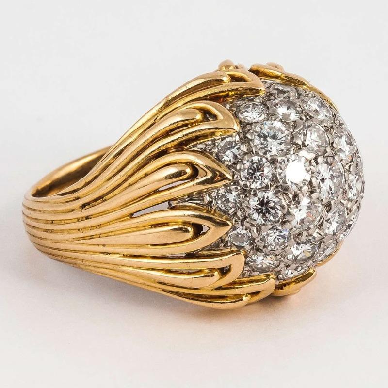 Trendy Inlaid White CZ Women's Ring Sparkling Two Color Hand Carving Daily Wear Party Jewelry Anniversary Gift