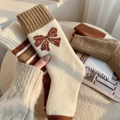 1 Paar dicke, flauschige, warme Damensocken im Retro-Stil mit Schleifendetail im japanischen Stil, perfekt für Herbst und Winter