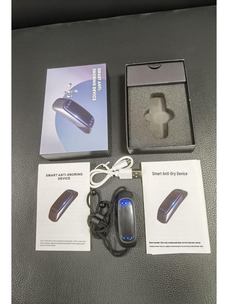 Dobíjecí chytré zařízení na krk pro měření pulzu a proti chrápání