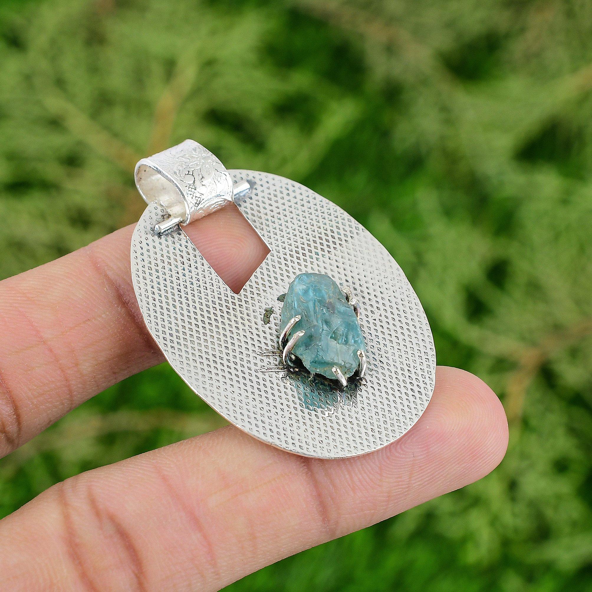 

925 Silver Neon Apatite Rough Gemstone Engagement Bezel Wedding Pendant Jewelry