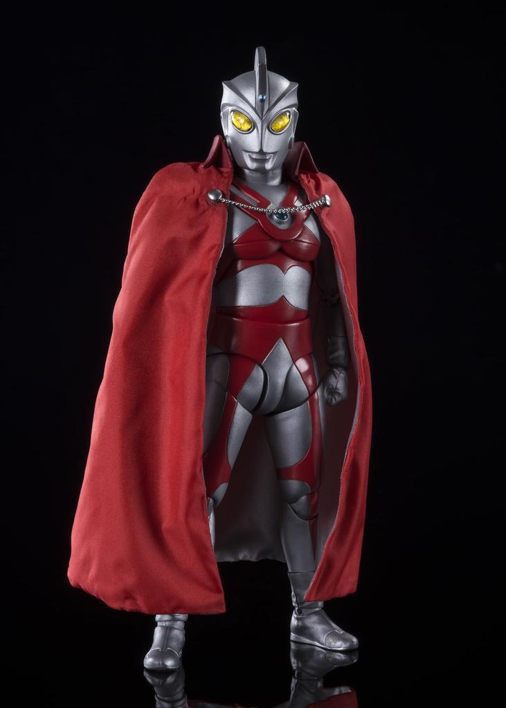 TAMASHII NATIONS Ultraman Bröder Mantel Bandai Spirits S.H.Figuarts Actionfigur