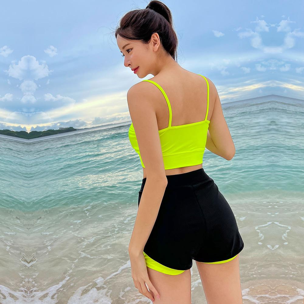 Maillot de bain deux pièces de sport pour femme: Contrôle du ventre taille haute, Débardeur dos magnifique élastique, Short confortable moulant, Maillot de bain source chaude.