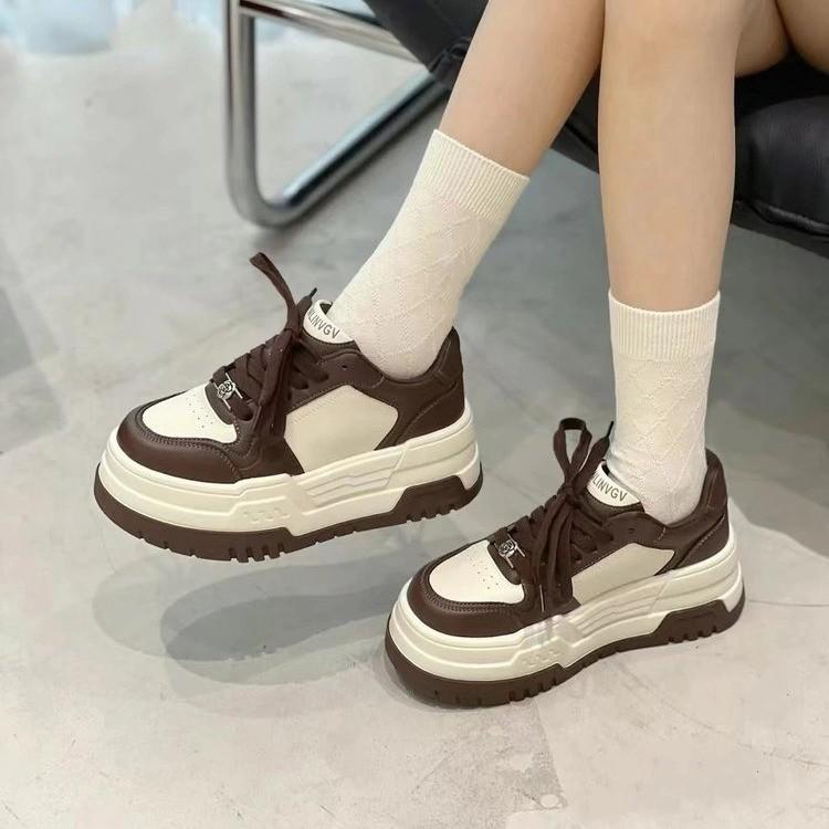 Plateau-Schuhe Frau 2024 Neue Damen-Sneaker Schnürschuhe Erhöhter Absatz Vielseitig Low Top Lässig Uni Leder Kleine Waffel-Schuhe