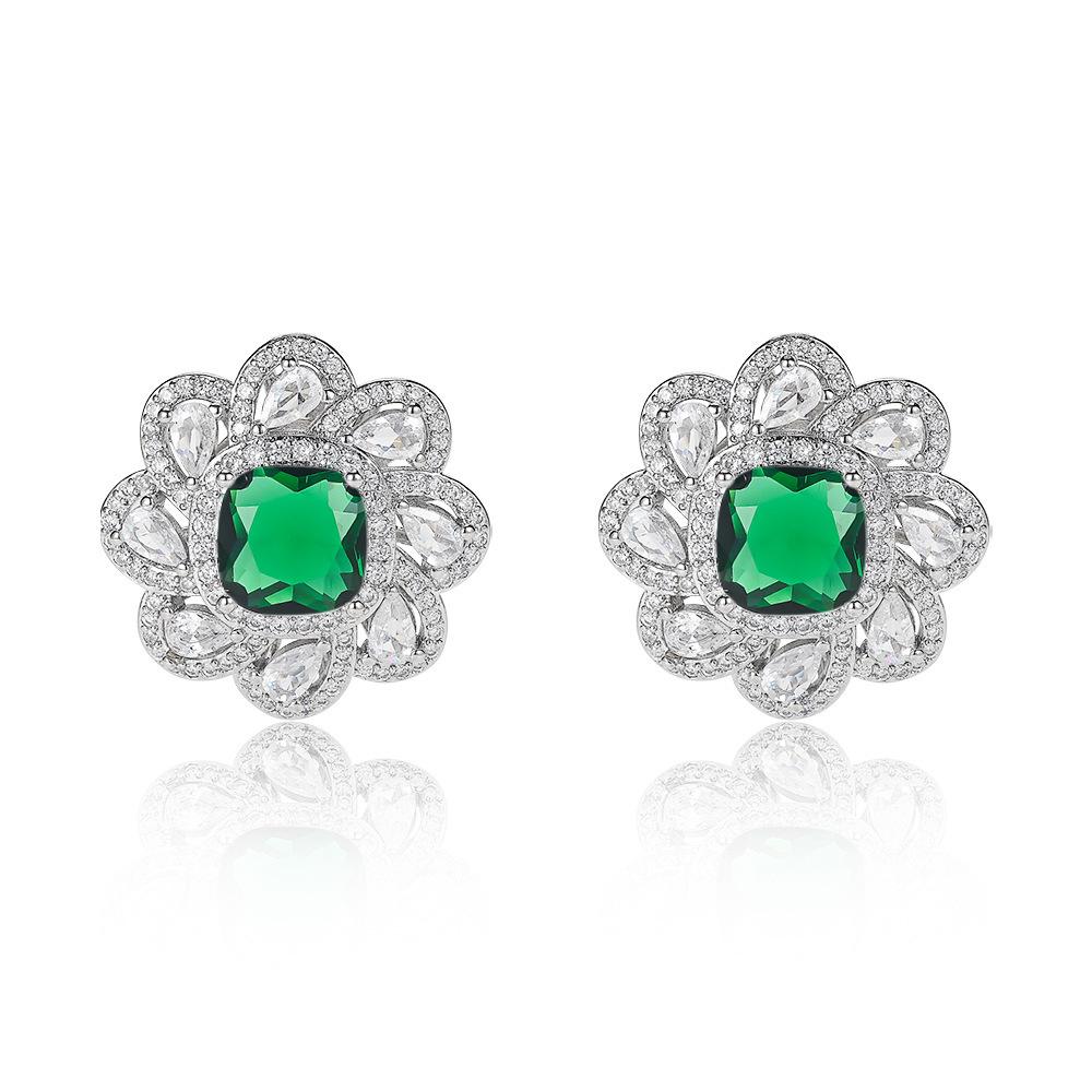 

Popular European and American style retro colored treasure earrings exquisite earrings