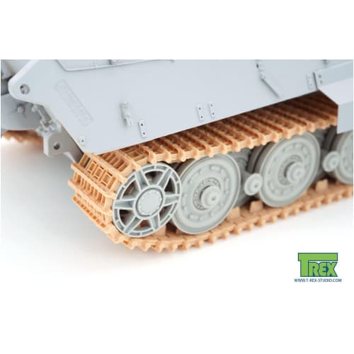 T-Rex Studio 1/35 WWII German King Tiger Railroad Tracks Pattern 1 Plastic Model Kit Parts TR85053 Pre-painted
