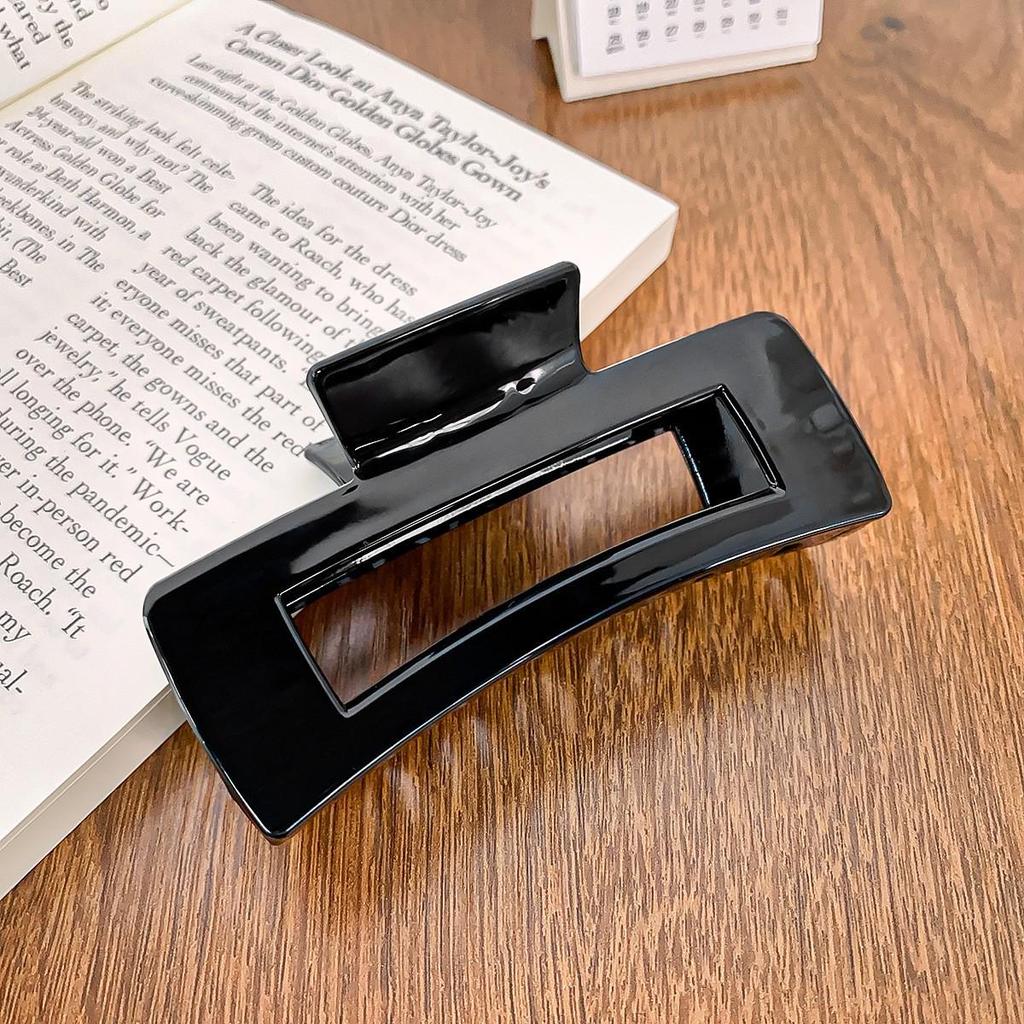 Korean Style Semi-Circular Transparent Hair Clip for Women's Updos - High-End Hollow Shark Clip