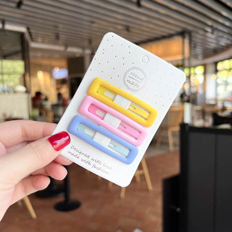 3pcs Frosted Simplicity Hairpins for Girls Star Oval Triangle Square Hair Clips for Kids Snap Hair Clips Hairpins Click Clack