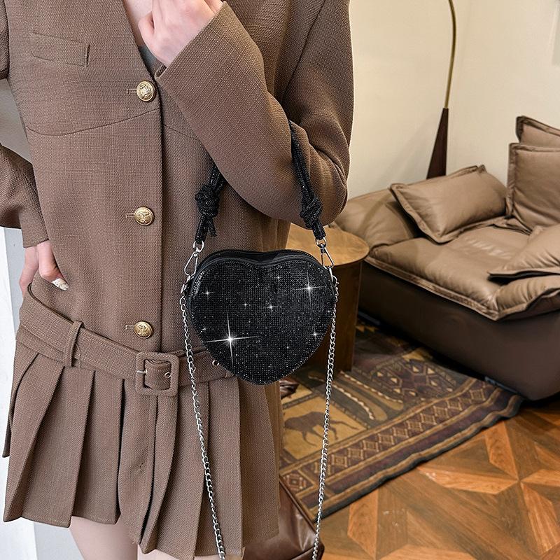 Luxury Diamonds Heart Design Handbags For Women Shiny Stone Women Shoulder Bag 2024 New Style Women's Bag Party Cute Purse