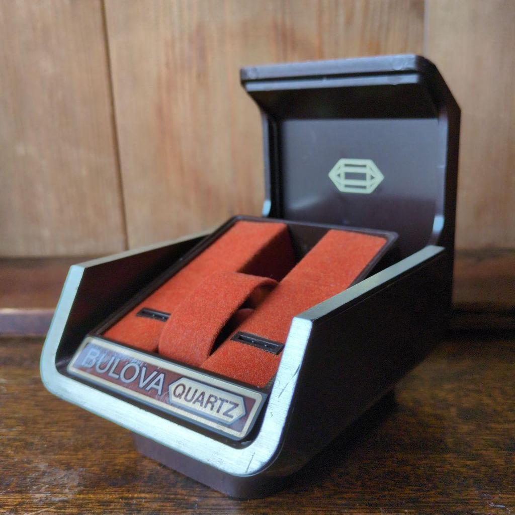 Used Rare Retro Watch Bulova USA Cosmetic Box Rare