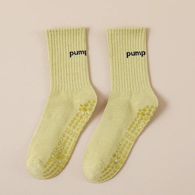 New Solid Color Letter Printed Cotton Mid-calf Non-slip Sports Socks Women Indoor Dance Gymnastic Fitness Yoga Pilates Socks