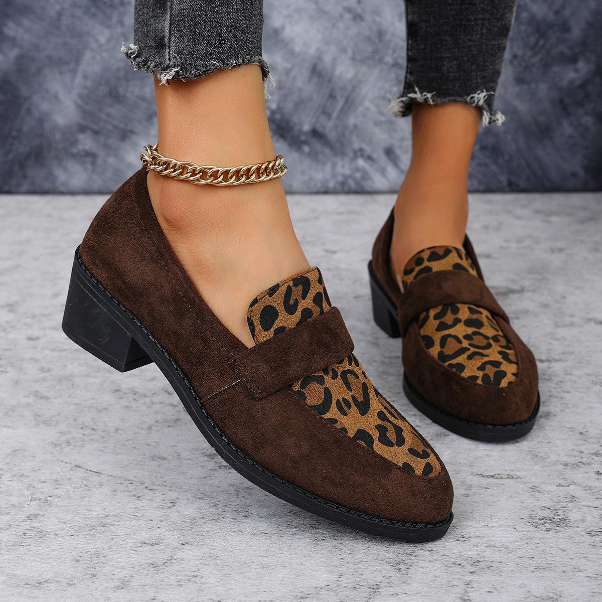 

Large size new single shoes leopard print fashion single shoes temperament versatile suede women s shoes 43 темно-коричневого кольору