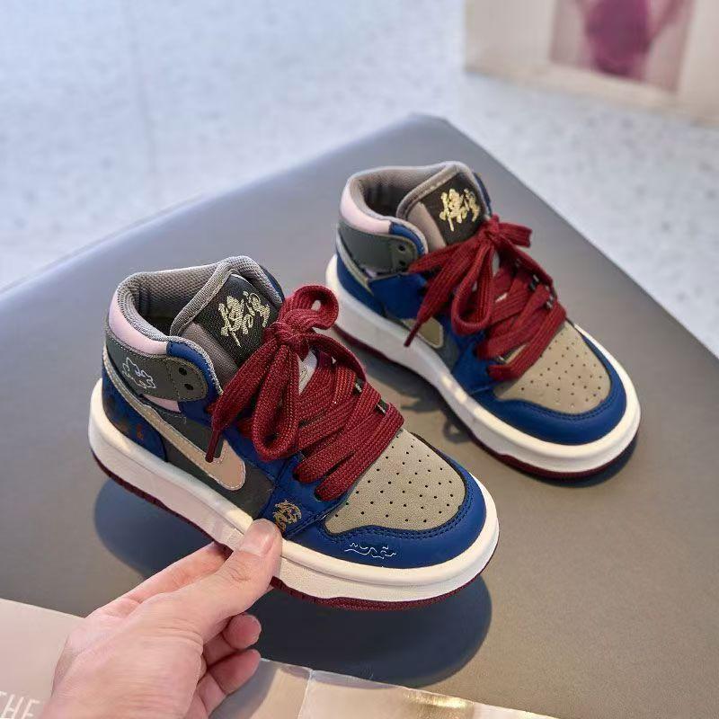 Boys sports shoes children's fashion high-top board shoes 2025 autumn and winter new velvet two cotton shoes girls running shoes tide