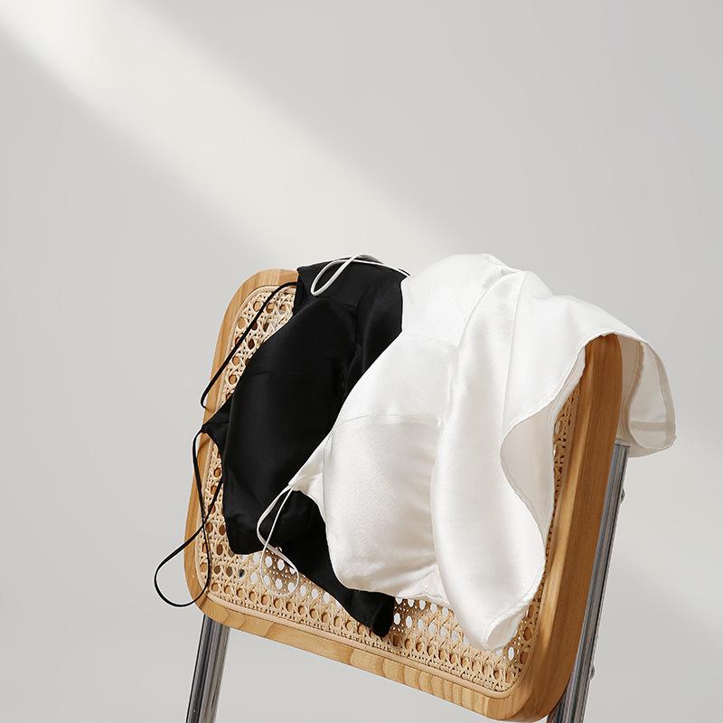 Fairy Senseless 19 Momme Silk Adjustable Wireless Bandeau Bra