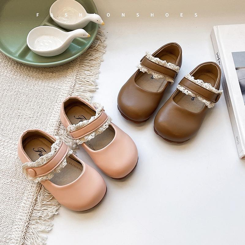 French Mary Jane shoes girls small leather shoes 2025 autumn new Korean version flat bottom shallow mouth with skirt soft sole single shoes