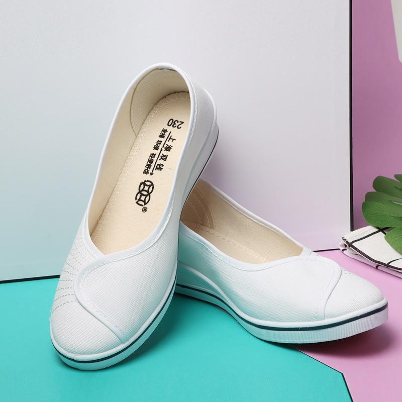 Nurse shoes women's one-word white wedge heel soft sole 2 new little white shoes old Beijing cloth shoes flat sole