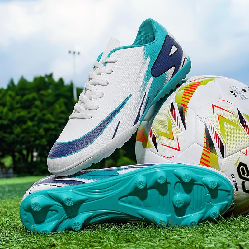 Large Size Children's Long Nail Football Shoes Men's Outdoor Primary and Secondary School Students Broken Nail Training Shoes Youth Sports Shoes