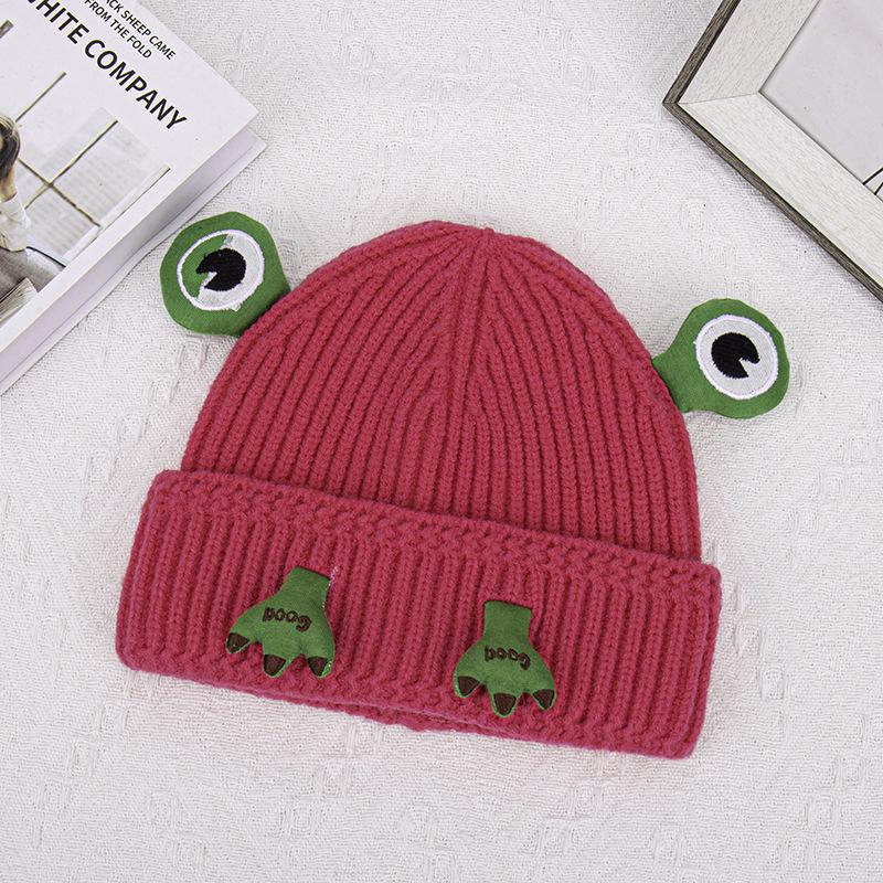 Green frog knitted hat, warm in autumn and winter, new outdoor riding set, ear protection, big eyes, wool hat.