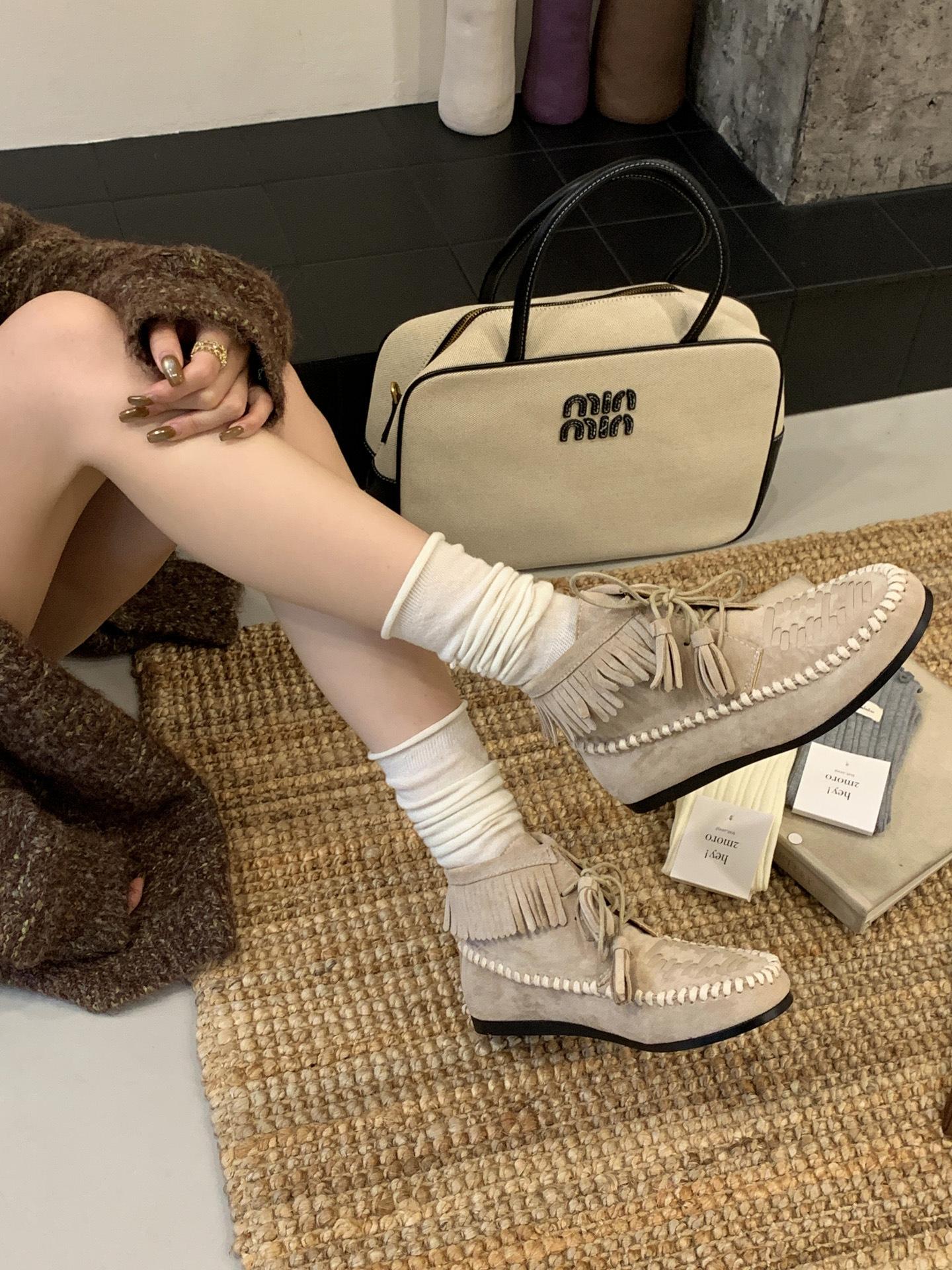 

2025 autumn new retro fringed women s shoes loafers one-pedal flat-soled soft-soled beanie shoes single shoes casual shoes 35