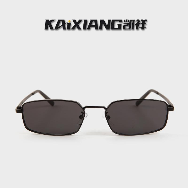Retro small frame square sunglasses, popular among female influencers, hip-hop style, unique design, UV protection, fashionable and trendy eyewear