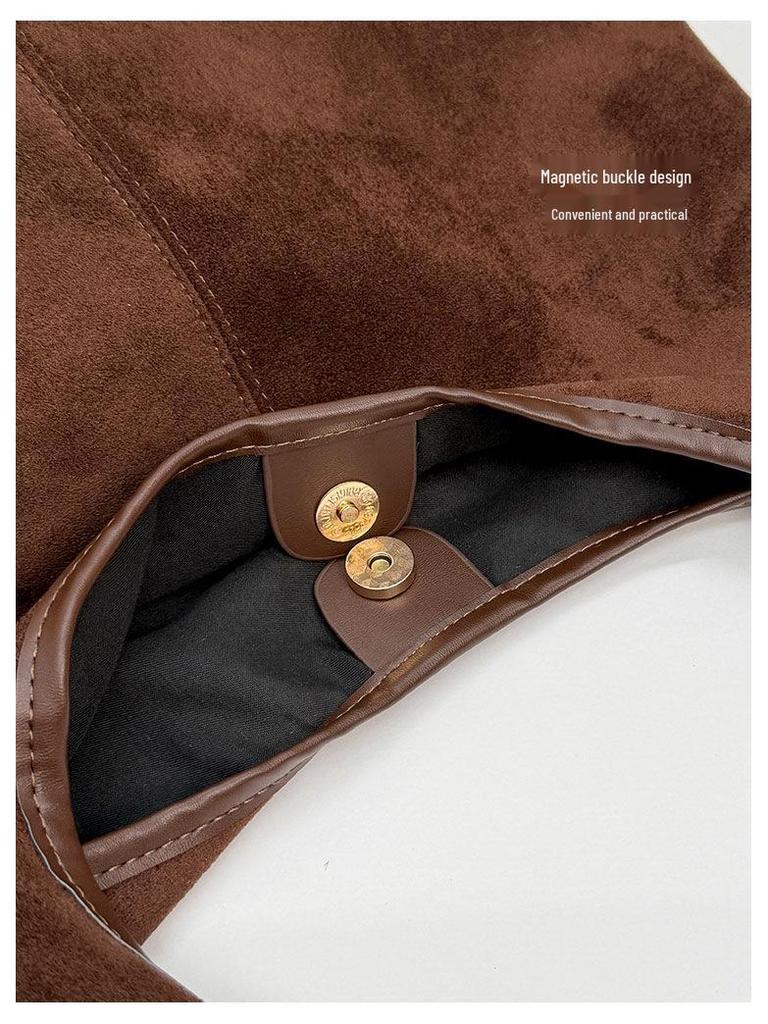 2025 Autumn Women's Large-Capacity Trendy Commuting Tote Bag